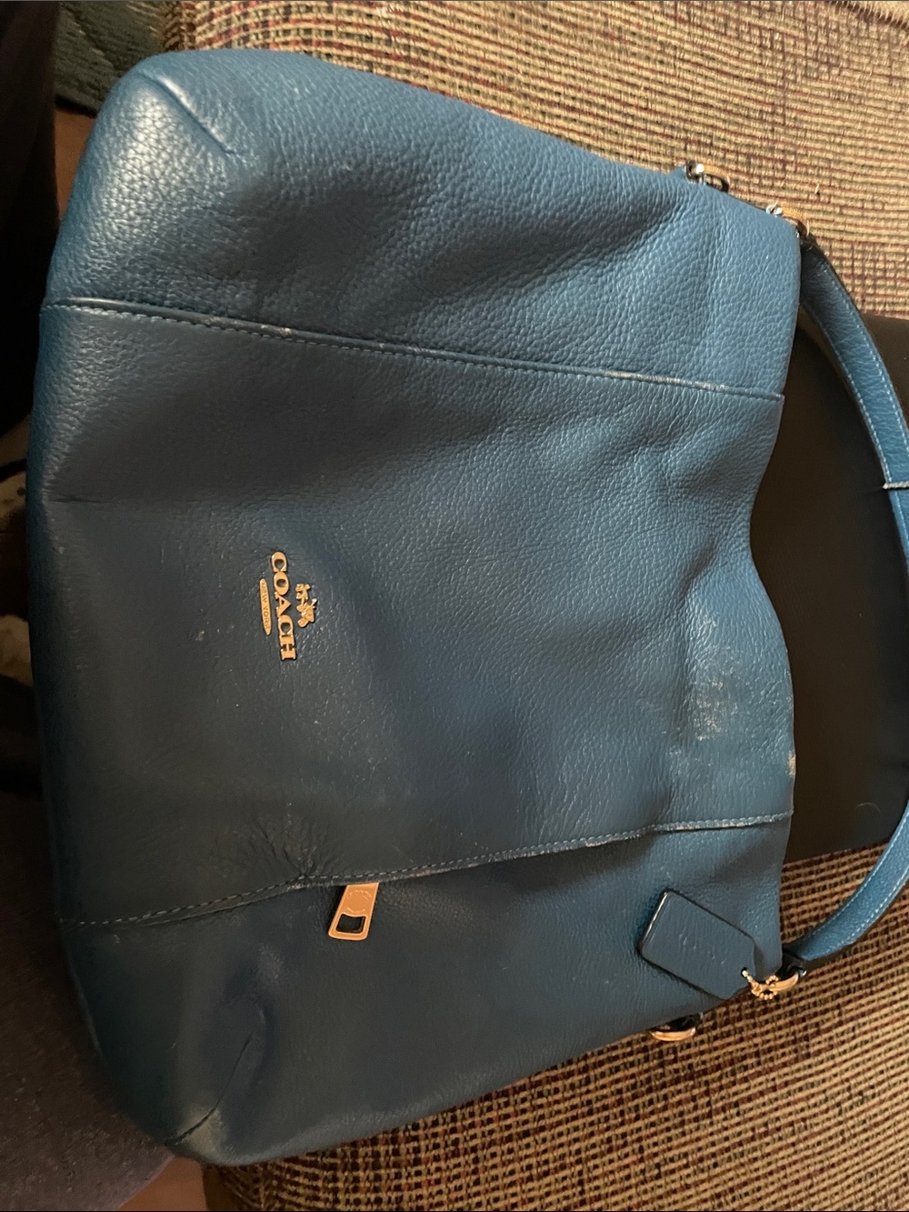 Coach Teal Pebbled Leather Hobo with Gold Hardware short strap slight worn mark